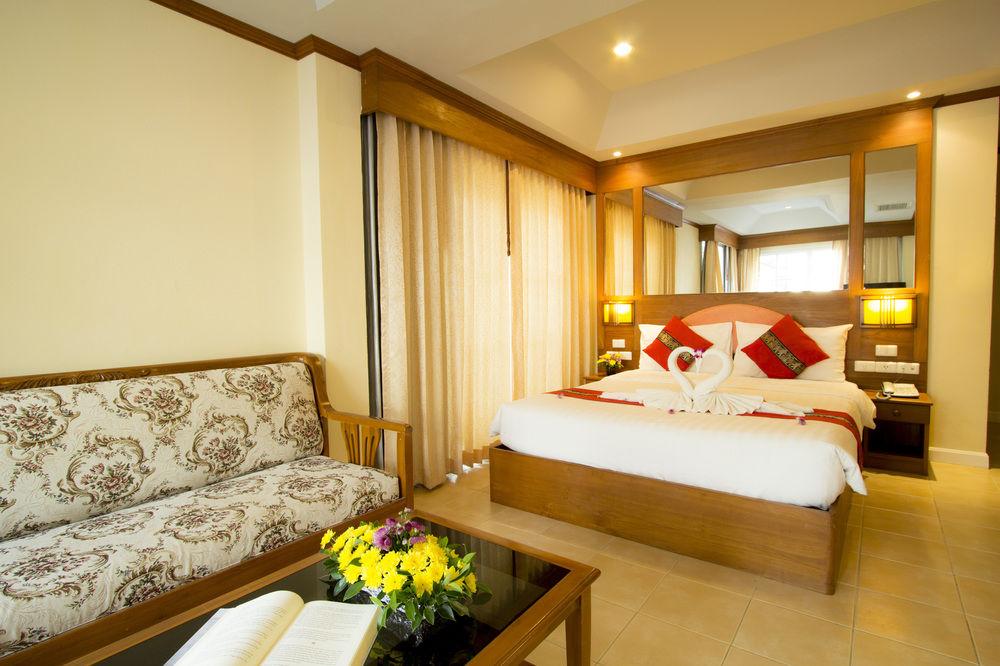Chaba Kata Beach Hotel Kültér fotó