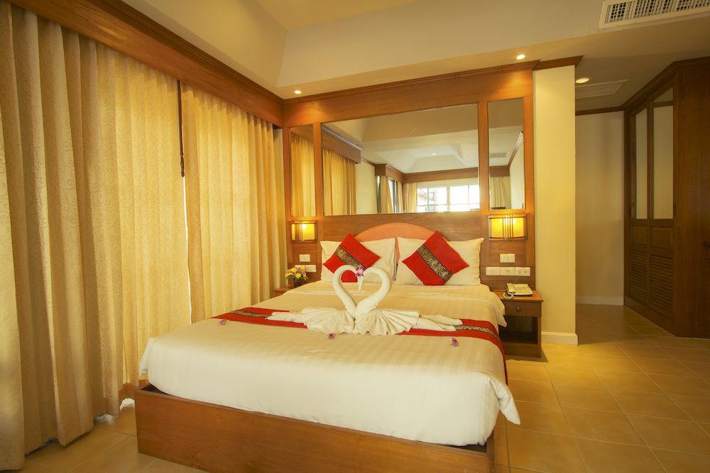 Chaba Kata Beach Hotel Kültér fotó