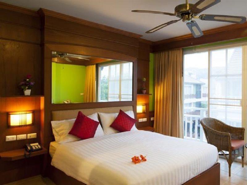 Chaba Kata Beach Hotel Kültér fotó
