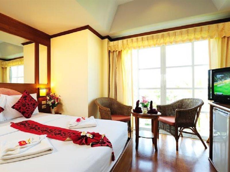 Chaba Kata Beach Hotel Kültér fotó