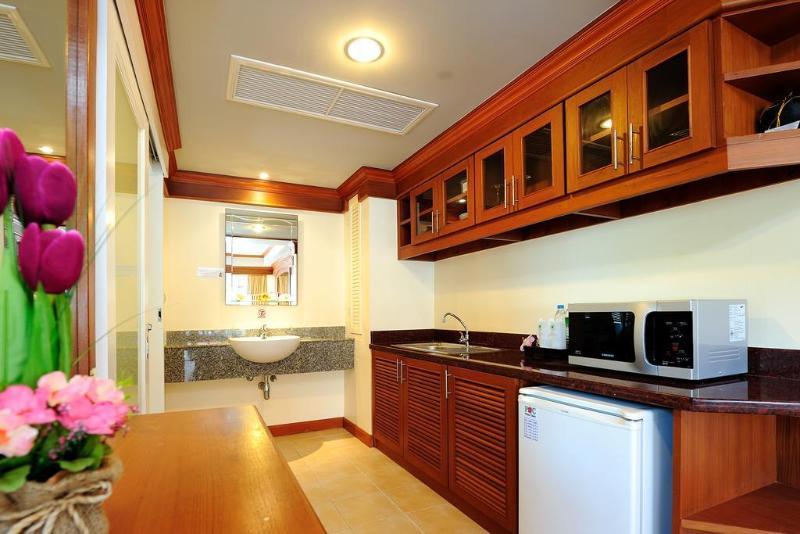 Chaba Kata Beach Hotel Kültér fotó