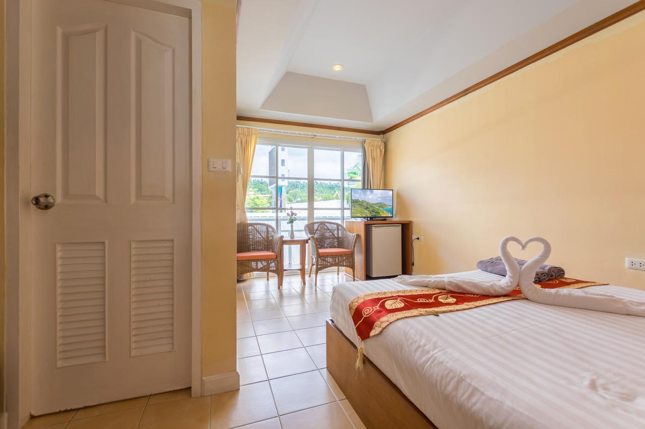 Chaba Kata Beach Hotel Szoba fotó